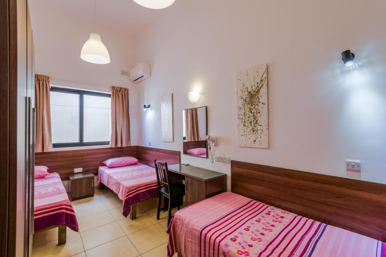 Apartamento Blue Harbour Seafront 3 Bedroom Apartment, With Spectacular Sea Views From Terrace - By Getawaysmalta